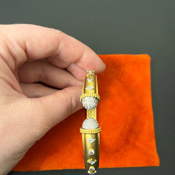 Italian Bangle Bracelet - Picture 2 of 7